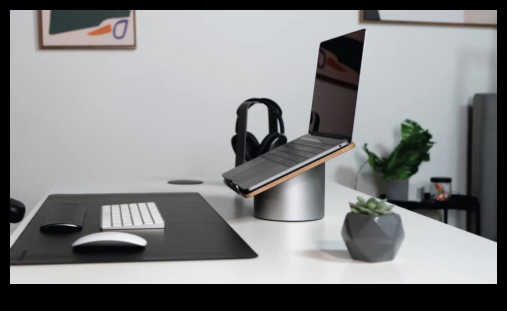 Desk Aesthetics: Accessories for Stylish Laptop Workspaces