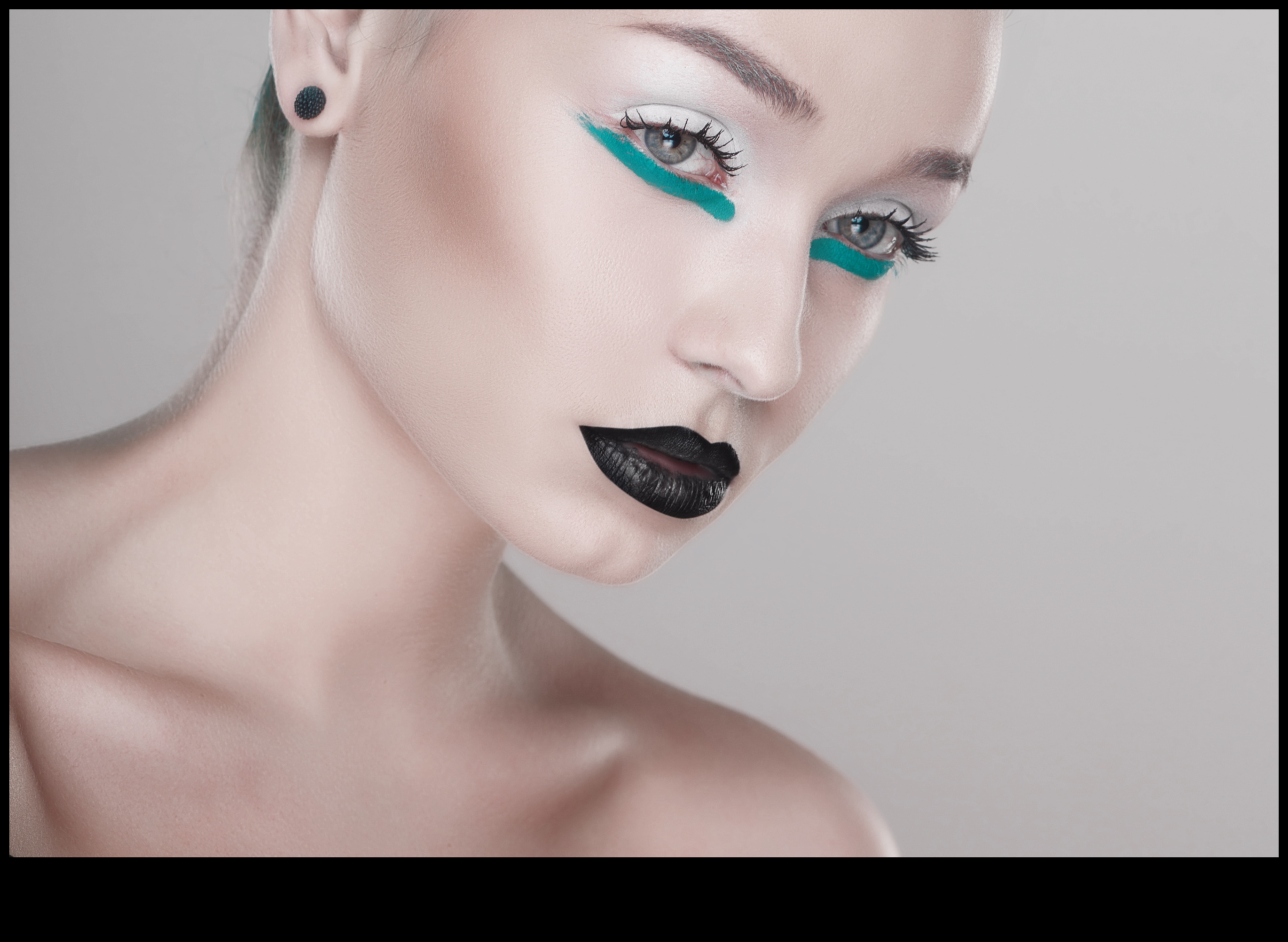 Artistic Makeup Tools: Exploring Tools Designed for Creative and Avant-Garde Looks