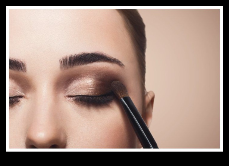 Avoid Eyeshadow Mistakes 7 Common Pitfalls and How to Fix Them 4 Eyeshadow Mistakes to Avoid: Common Pitfalls and How to Fix Them