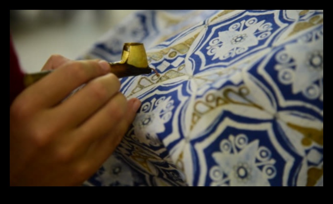 Batik Brilliance: Java's Artistic Heritage