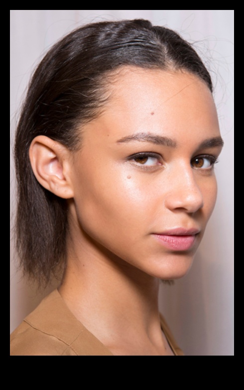 Beyond the Basics: Creative Twists on Everyday Natural Makeup Techniques