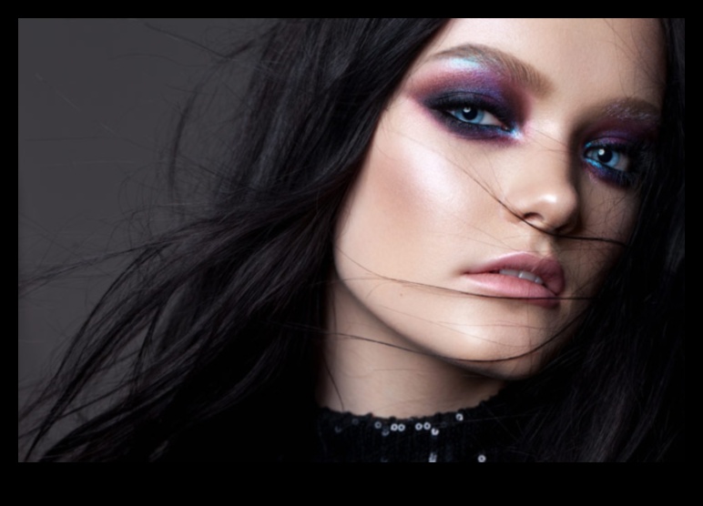 Bold and Beautiful How to Unleash the Power of Dramatic Eyes in Evening Makeup 2 Bold and Beautiful: Unleashing the Power of Dramatic Eyes in Evening Makeup