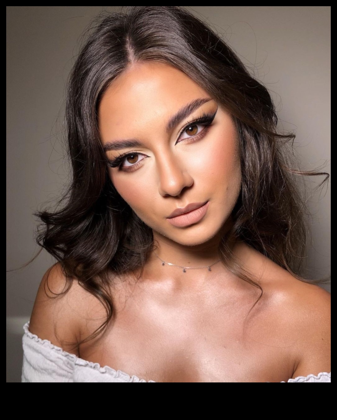 Bold and Beautiful How to Unleash the Power of Dramatic Eyes in Evening Makeup 4 Bold and Beautiful: Unleashing the Power of Dramatic Eyes in Evening Makeup