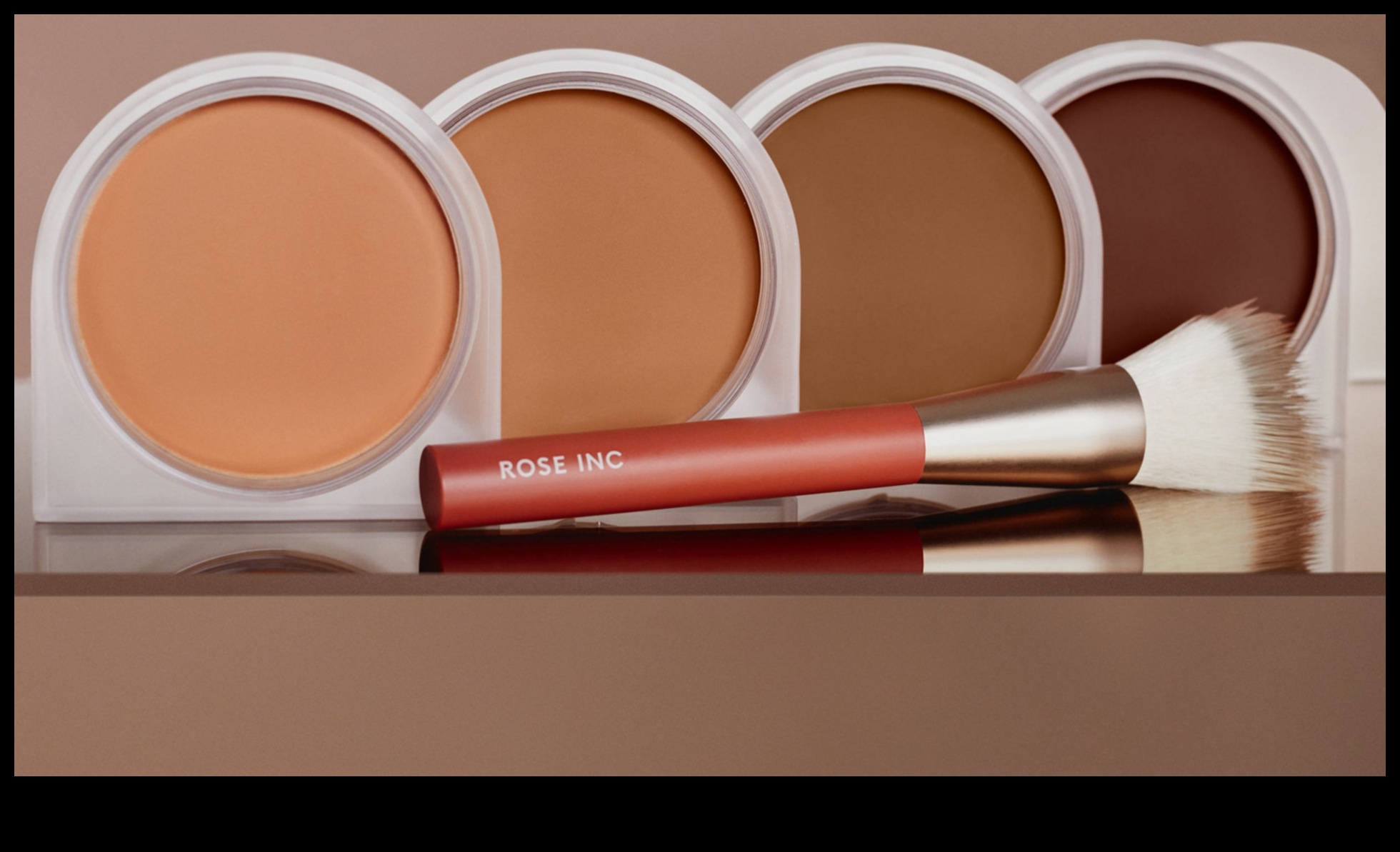 Bronzer Essentials: Must-Have Shades for a Flawless Contour