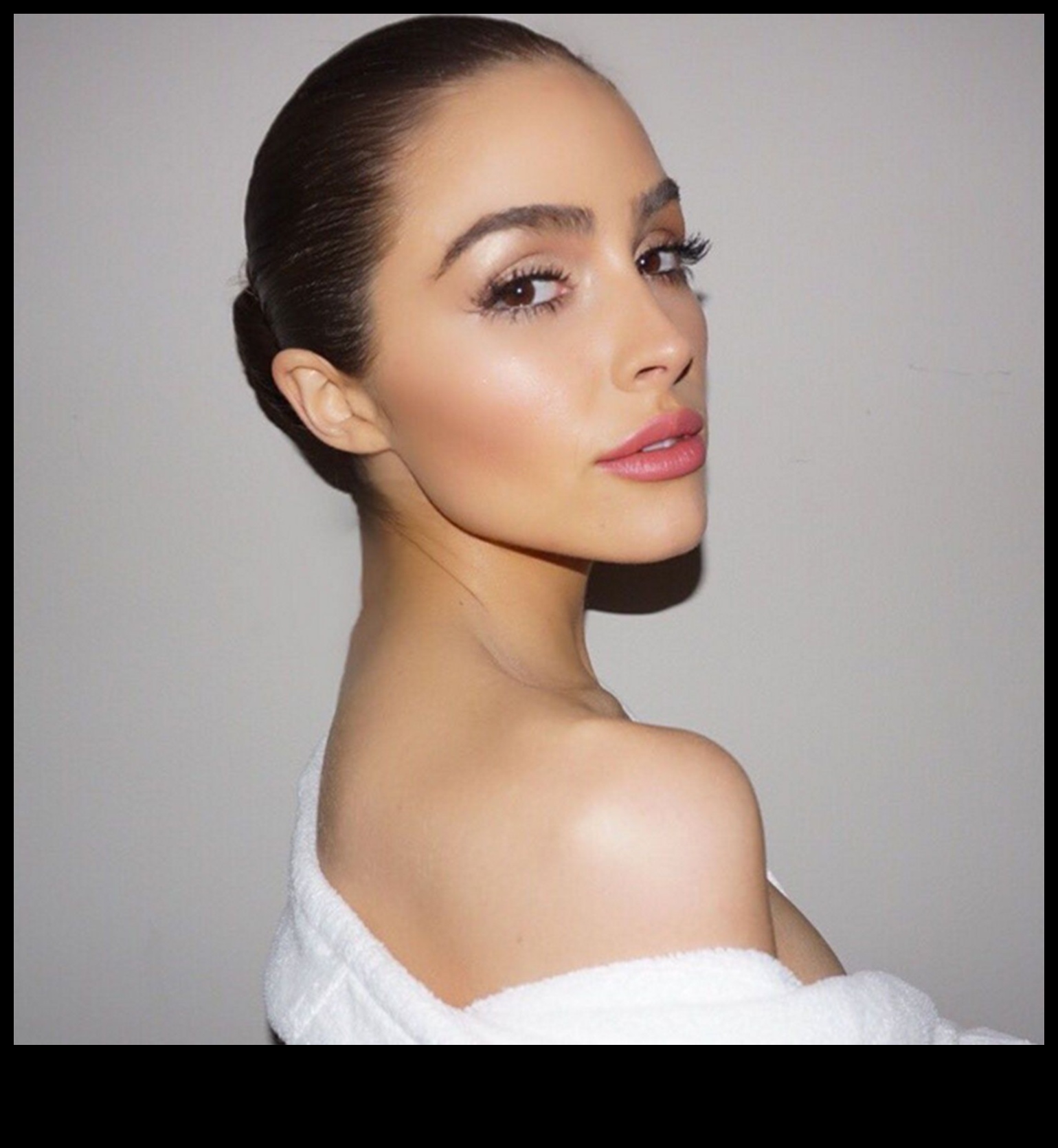 Bronzer Faves: Celebrity Makeup Artists' Go-To Products