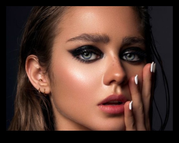 Bronzer Trends How to Stay on Point with the Latest Glow Styles 1