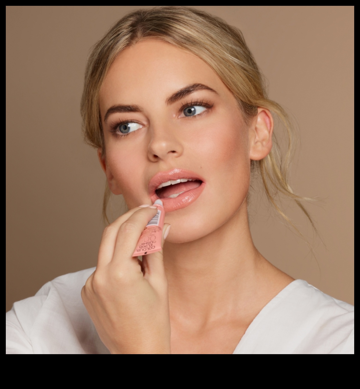 Capturing Freshness: Achieving a Healthy Glow with Natural Makeup Techniques