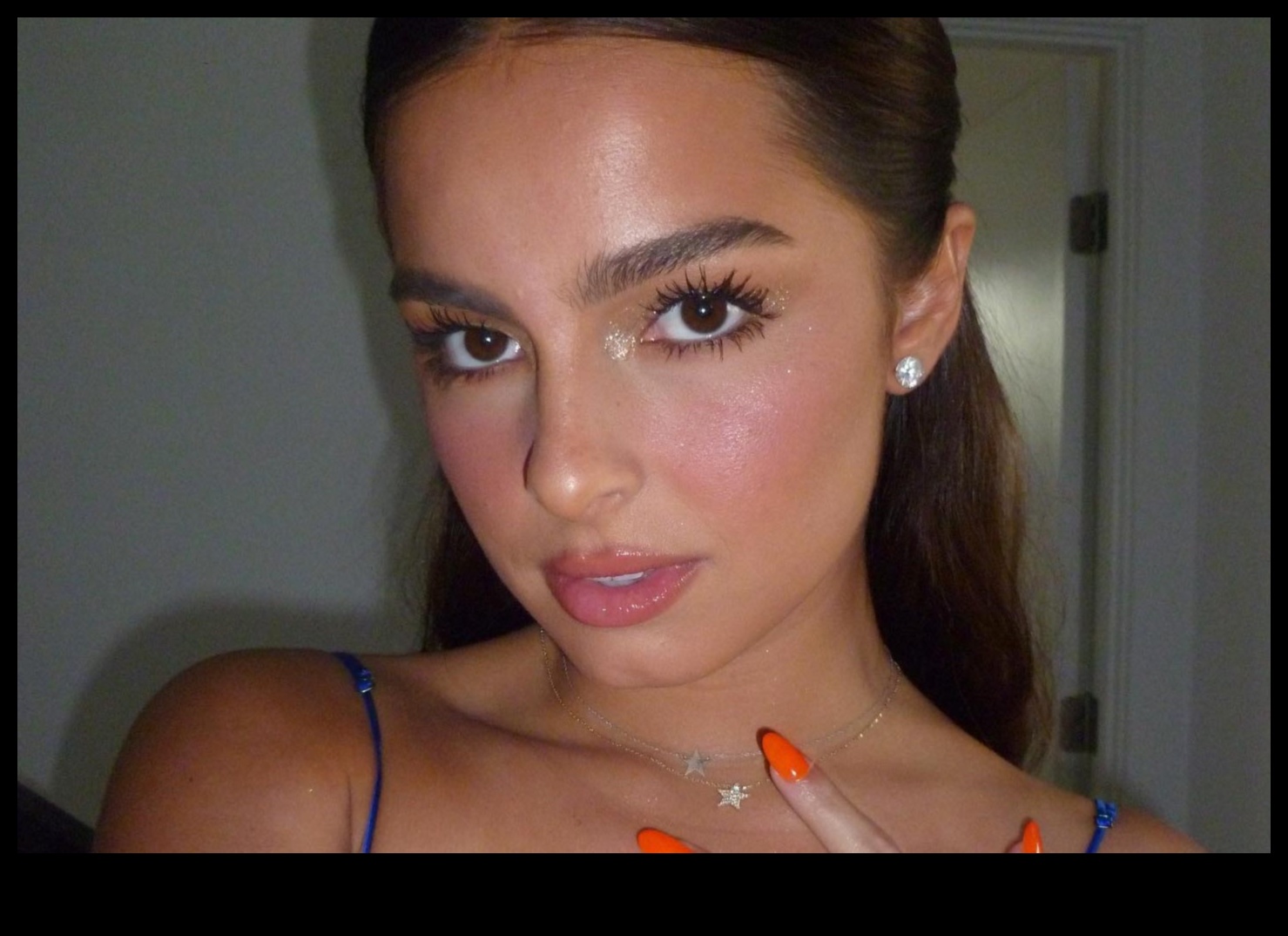 Capturing Freshness: Achieving a Healthy Glow with Natural Makeup Techniques