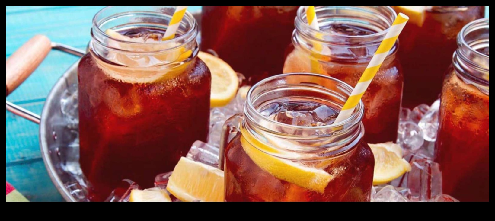 Chilled Delights: Exploring the World of Flavored Iced Teas