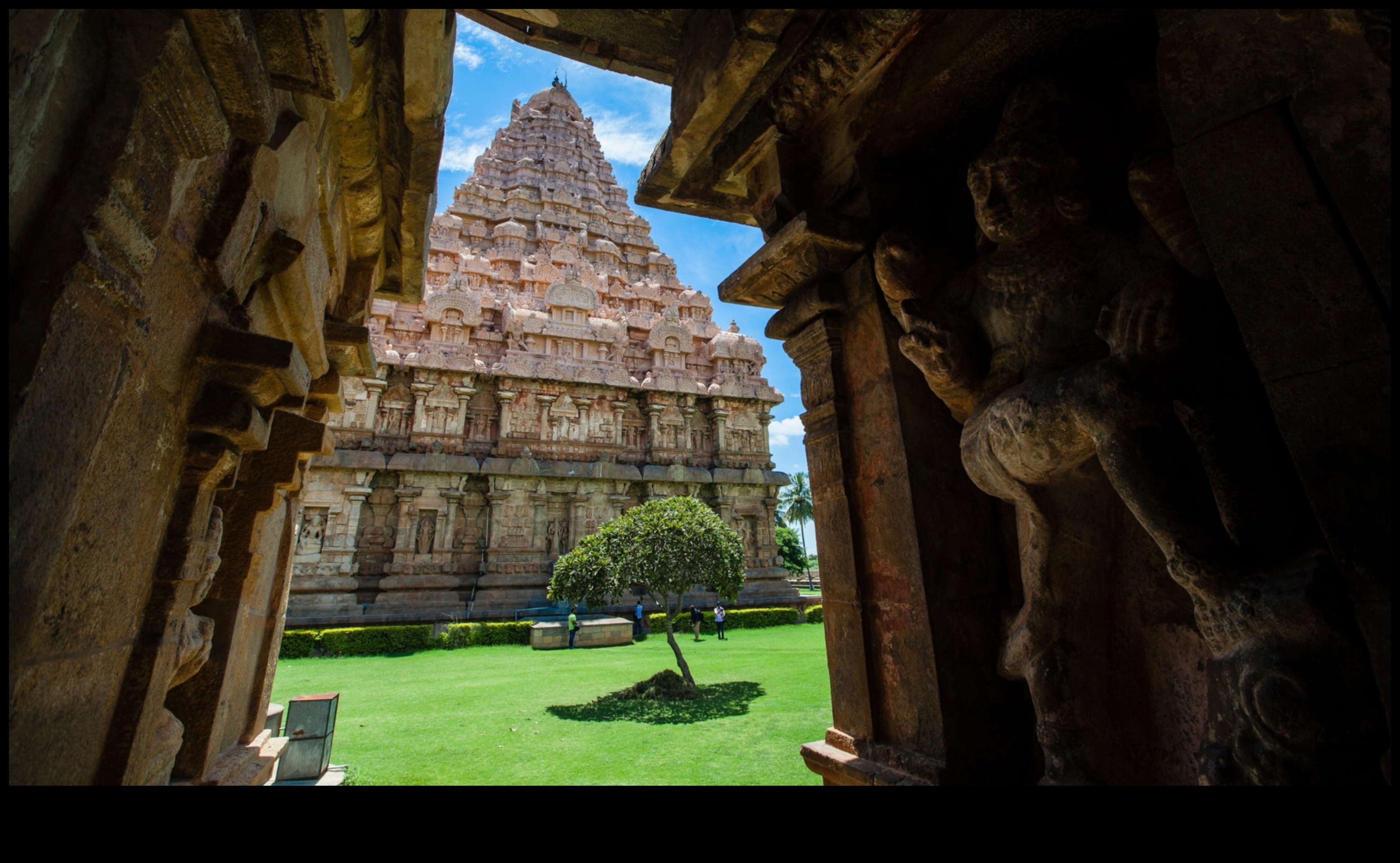 Chola Chronicles: Artistic Achievements in Ancient Tamil Nadu