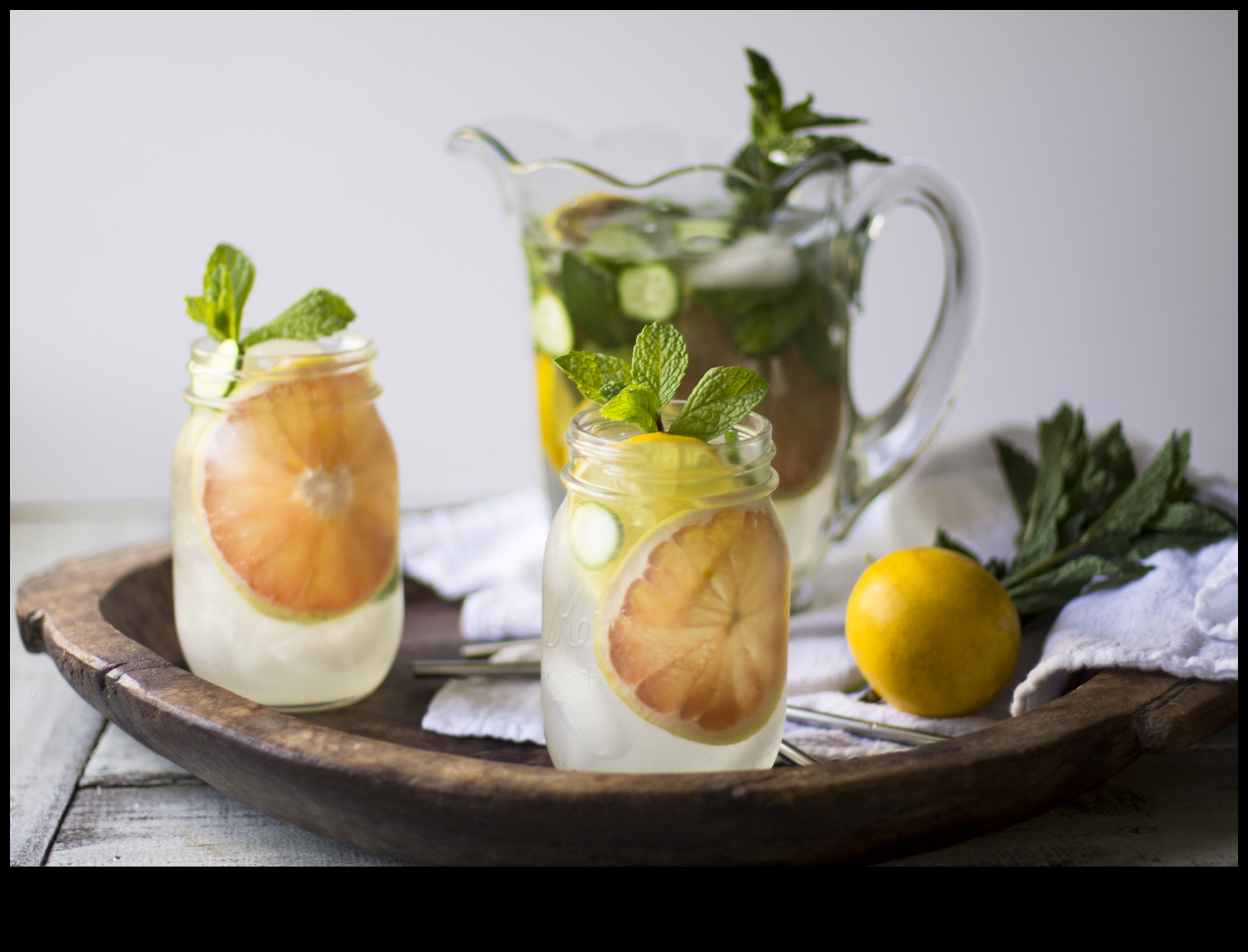 Citrus Splendor: Exploring the Zesty Side of Detox Juices