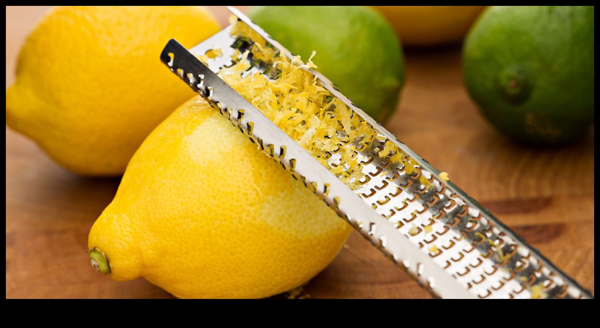 Citrus Zest: Infusing Zing into Your Mornings with Fresh Fruit Juices