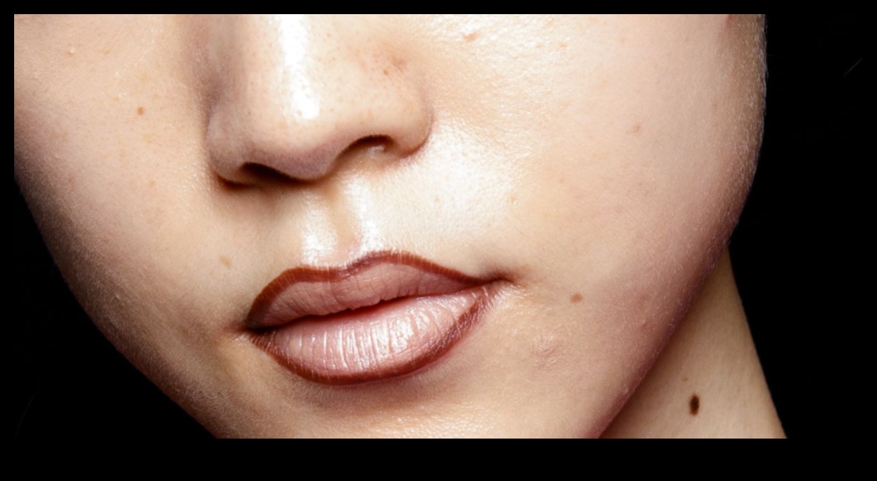 Couture Lips: Exploring High-Fashion Lip Liner Styles