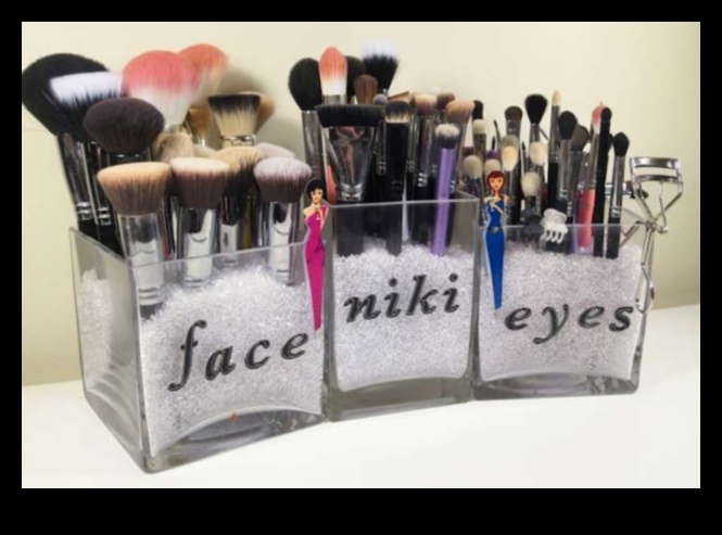 DIY Brush Holders: Crafty Solutions for Organizing Your Beauty Space