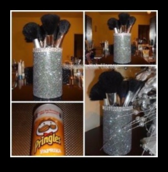 DIY Brush Holders: Crafty Solutions for Organizing Your Beauty Space