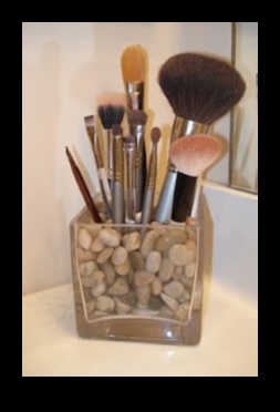 DIY Brush Holders: Creating Practical and Beautiful Storage Solutions