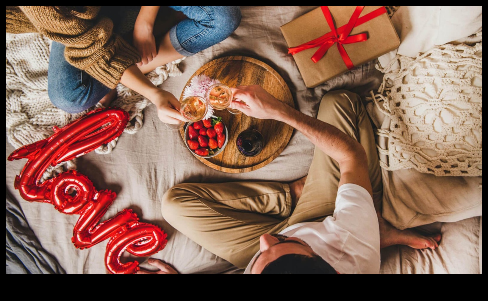 Digital Romance: Tech Gifts for the Connected Couple on Valentine's Day