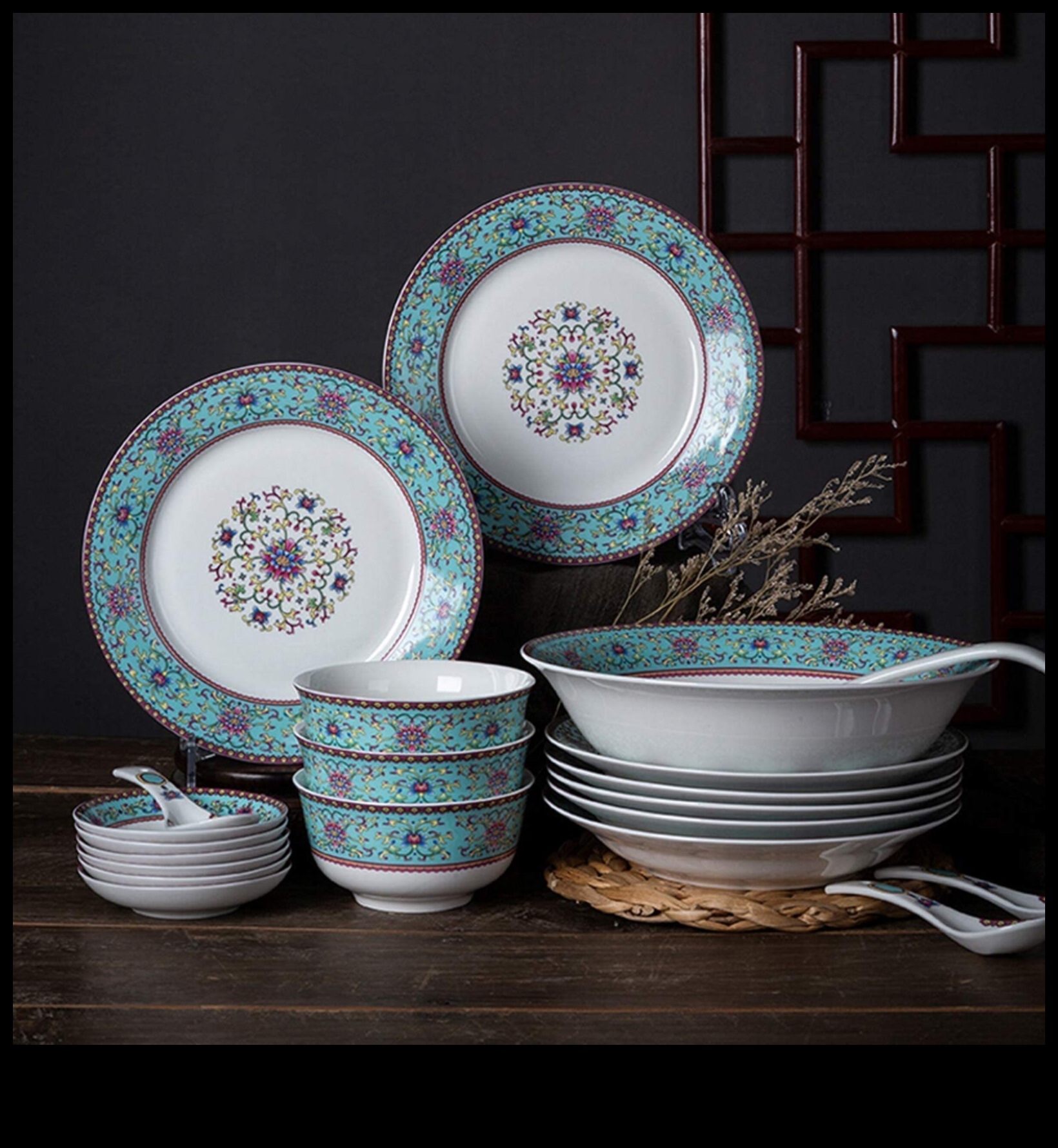 Dine in Style: Elegant Dining and Tableware Gifts