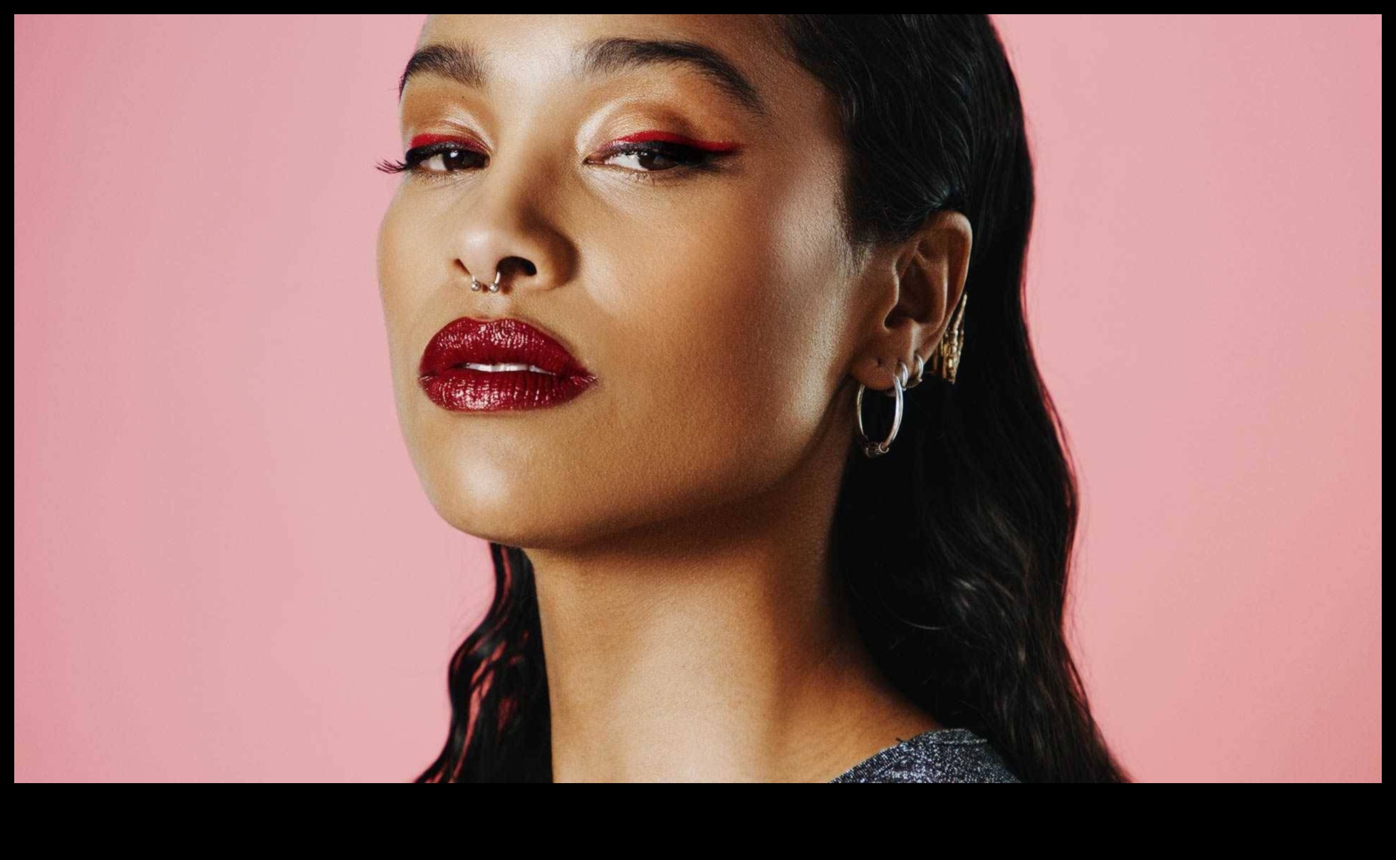 Evening Chic: Exploring High-Contrast Beauty in Makeup Styles