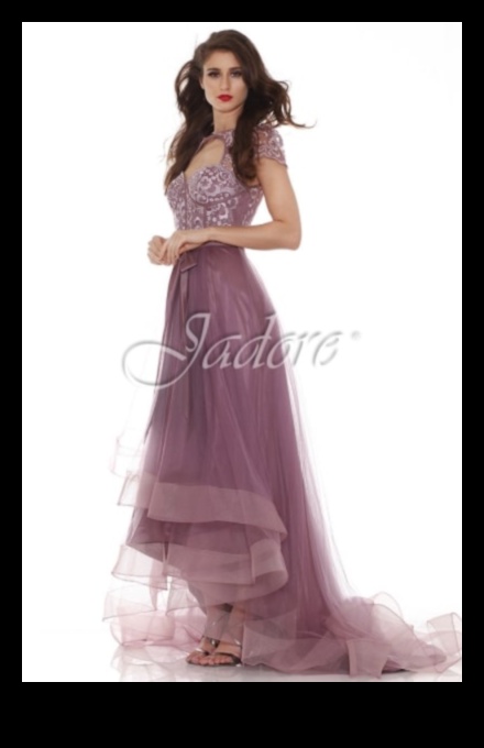 Evening Elegance for Beginners: Breaking Down the Basics of Glamorous Beauty