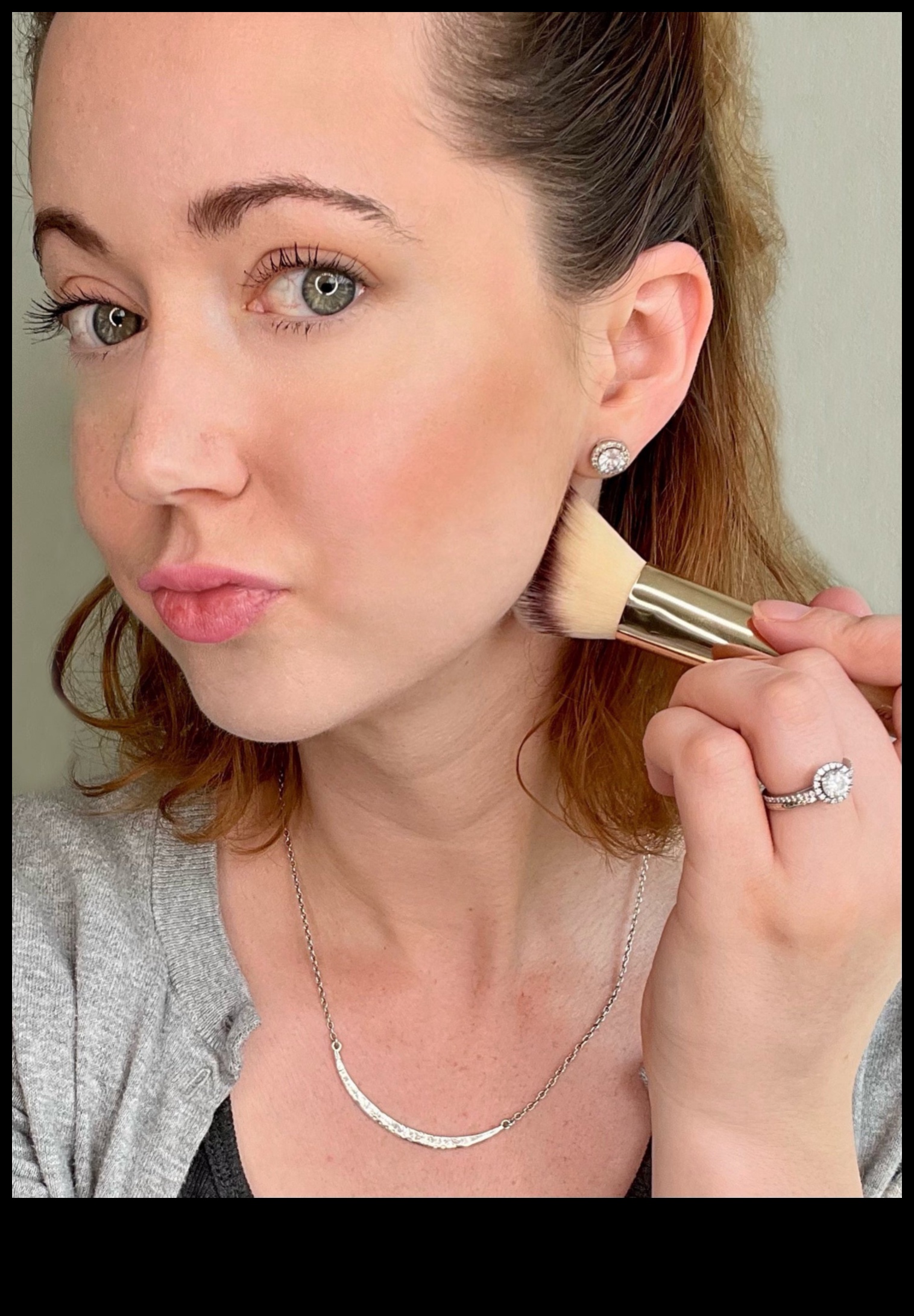 Evening-Ready Contour: Enhancing Your Features with Expert Makeup Techniques