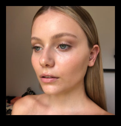 Everyday Radiance: Achieving a Subtle Glow with Natural Makeup Techniques