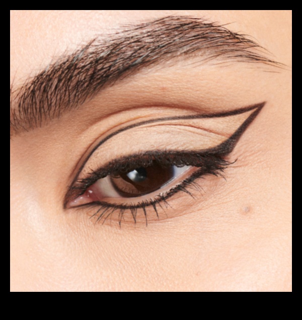 Eyeliner and Highlighting A Guide to Enhancing Your Features with Precision 1