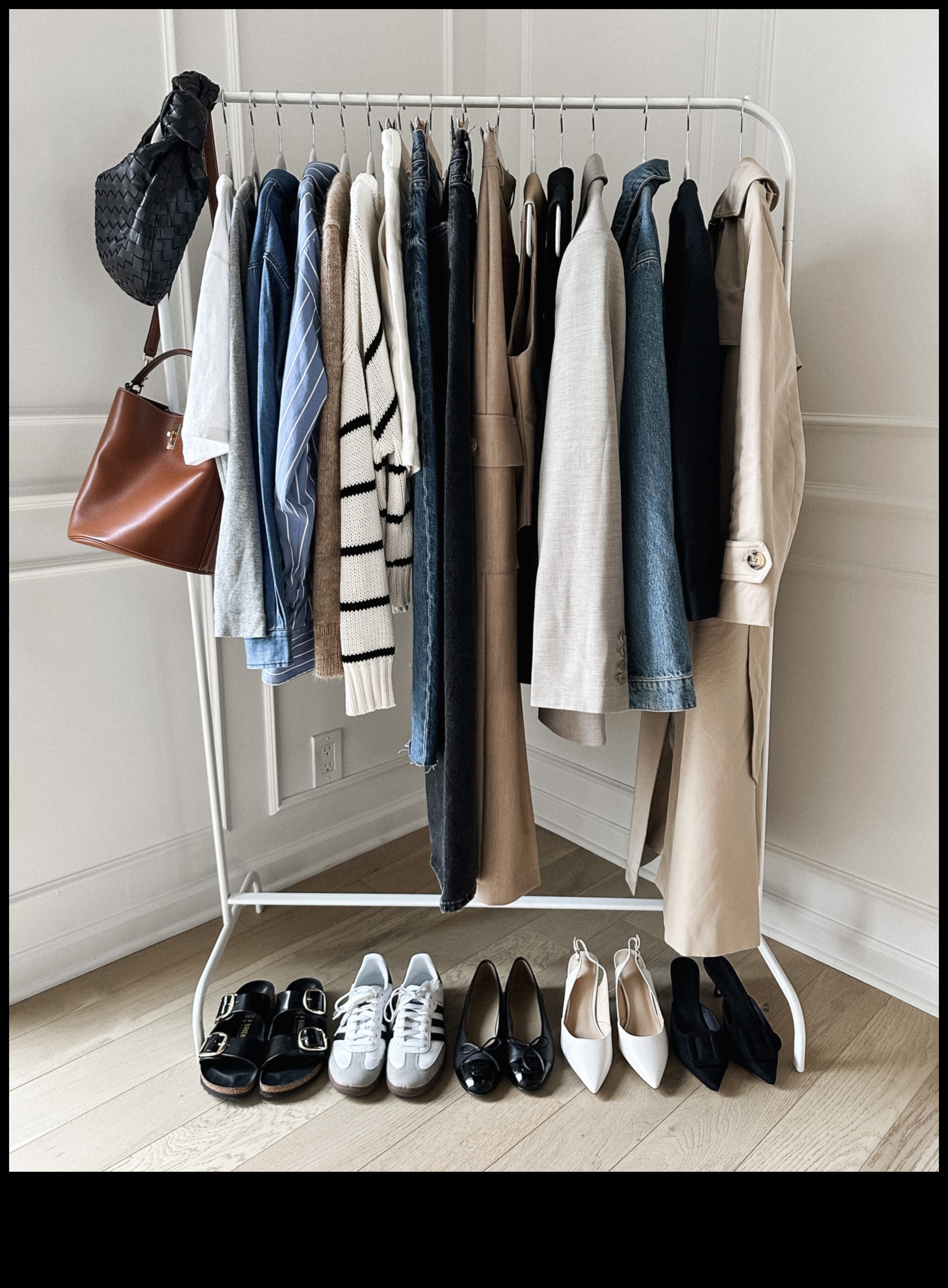 Fashion Forward: Stylish Gifts for Her Trendy Wardrobe