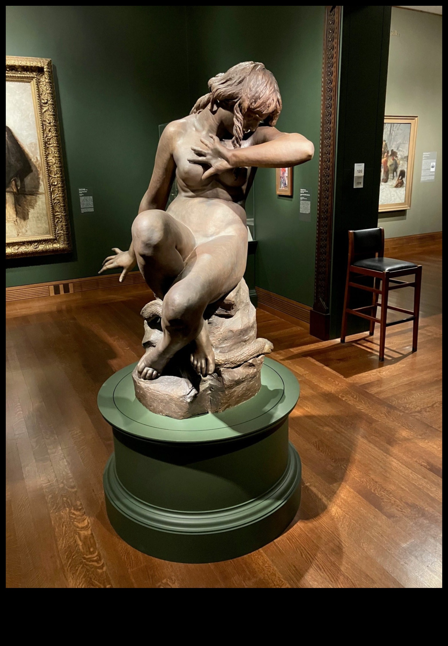 Gazing Back in Time A Visual Feast of Ancient Artifacts 1 Gazing Back in Time: A Visual Feast of Ancient Artifacts