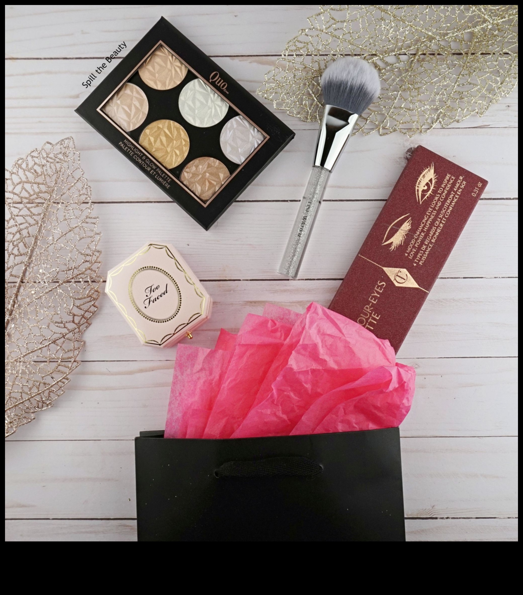 Glitz and Glam: Luxurious Gift Ideas for Her