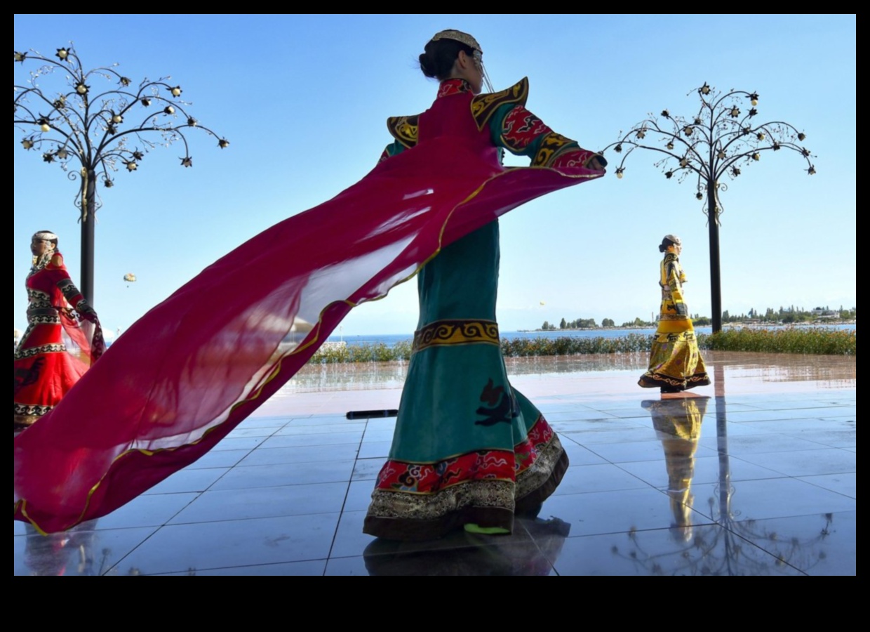 Global Galleria: Fashion Finds for the Jet-Setting Nomad