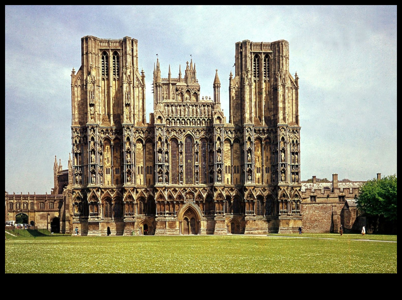 Gothic Golden Age A Tour of Medieval Europe's Most Influential Art Movements 2 Gothic Golden Age: Flourishing Artistic Periods in Medieval Europe