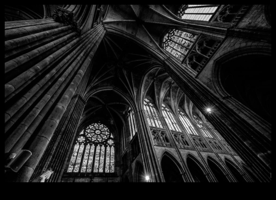 Gothic Grandeur Medieval Artistry in its Full Majesty 2 Gothic Grandeur: The Majesty of Medieval Artistry