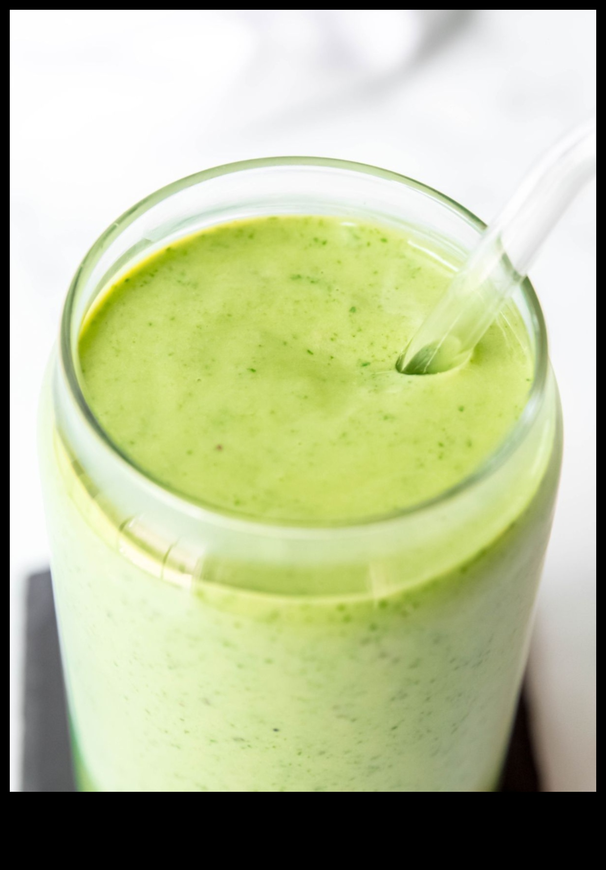 Green Symphony: Reveling in the Harmonious Blend of Low-Calorie Smoothies