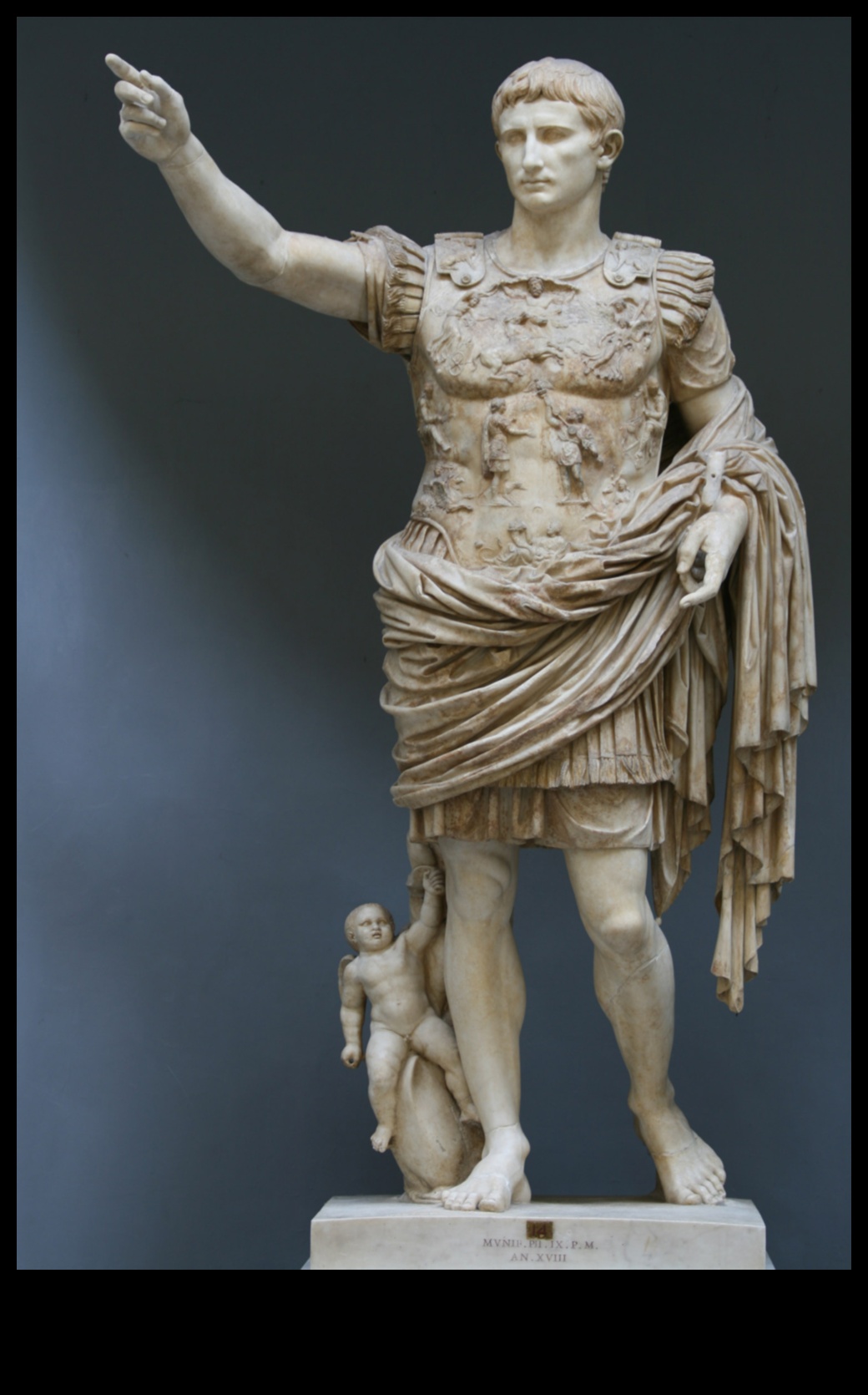 Imperial Intricacies: Fine Details in Roman Sculpture