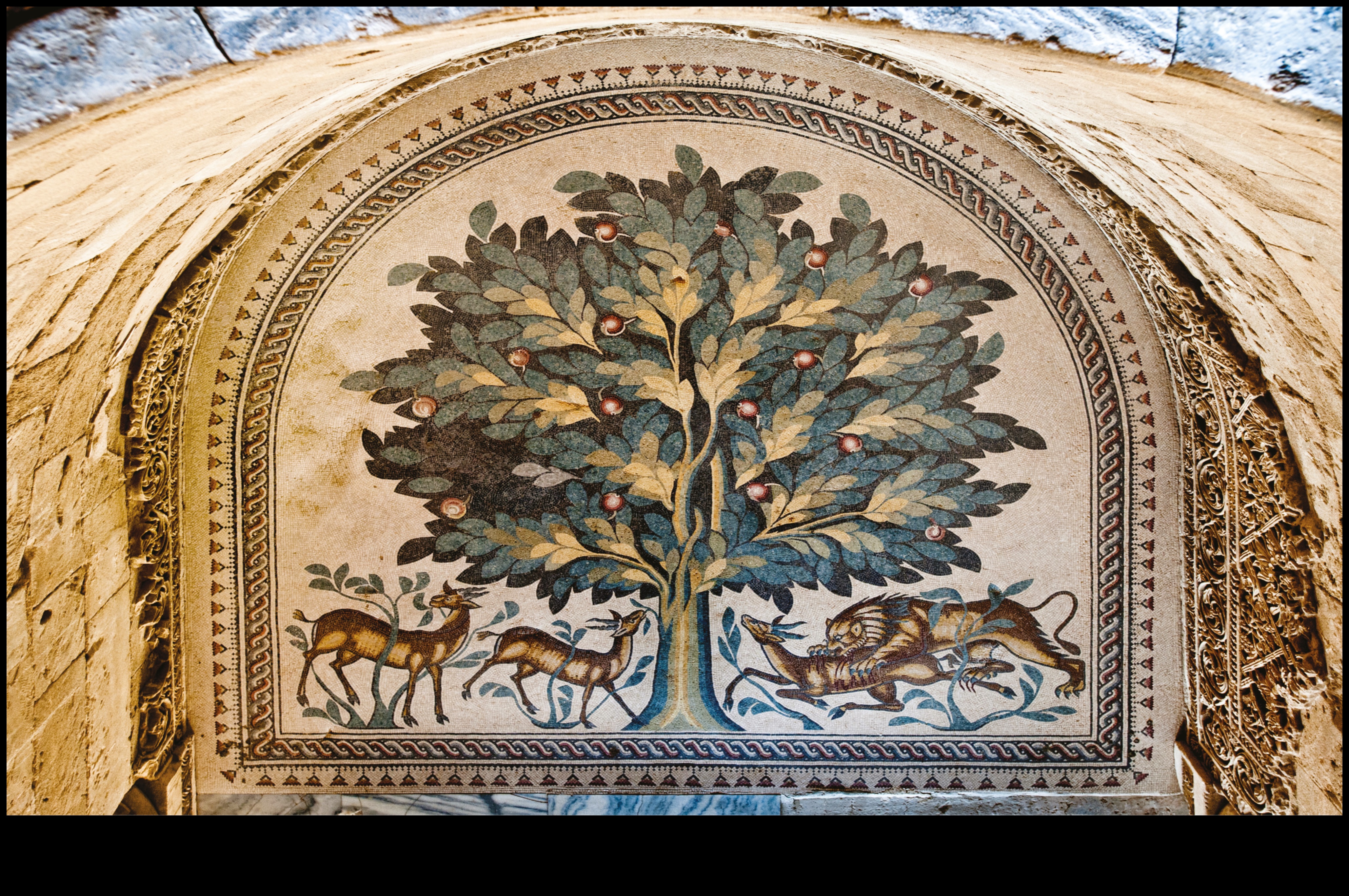 In the Halls of History A Glimpse into the World of Ancient Art 3 In the Halls of History: A Glimpse into the World of Ancient Art