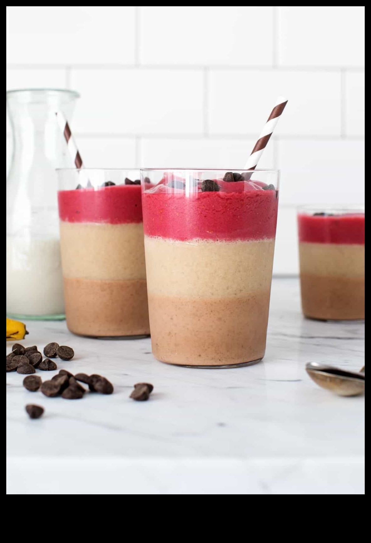 Layered Love The Art of Perfectly Layered Fruit Smoothies 1 Layered Love: Showcasing the Art of Perfectly Layered Fruit Smoothies