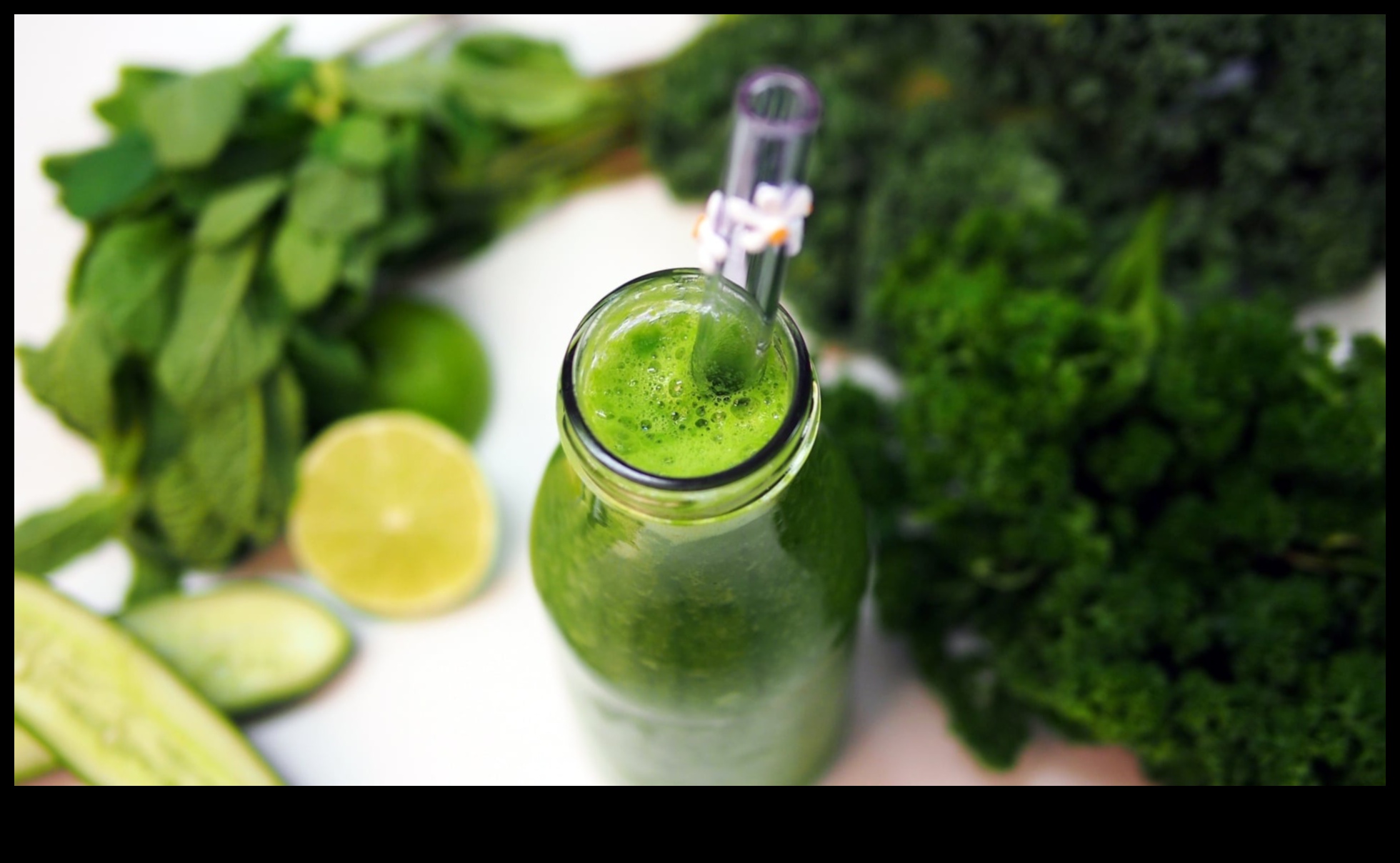Leafy Love Affair: Falling for the Health Benefits of Green Smoothies