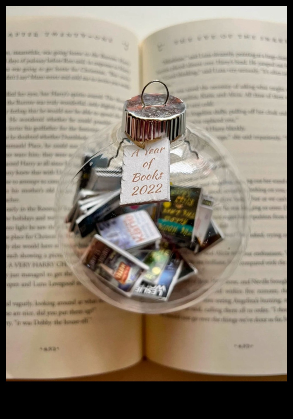 Literary Love: Bookish Gifts for the Avid Reader in Your Life