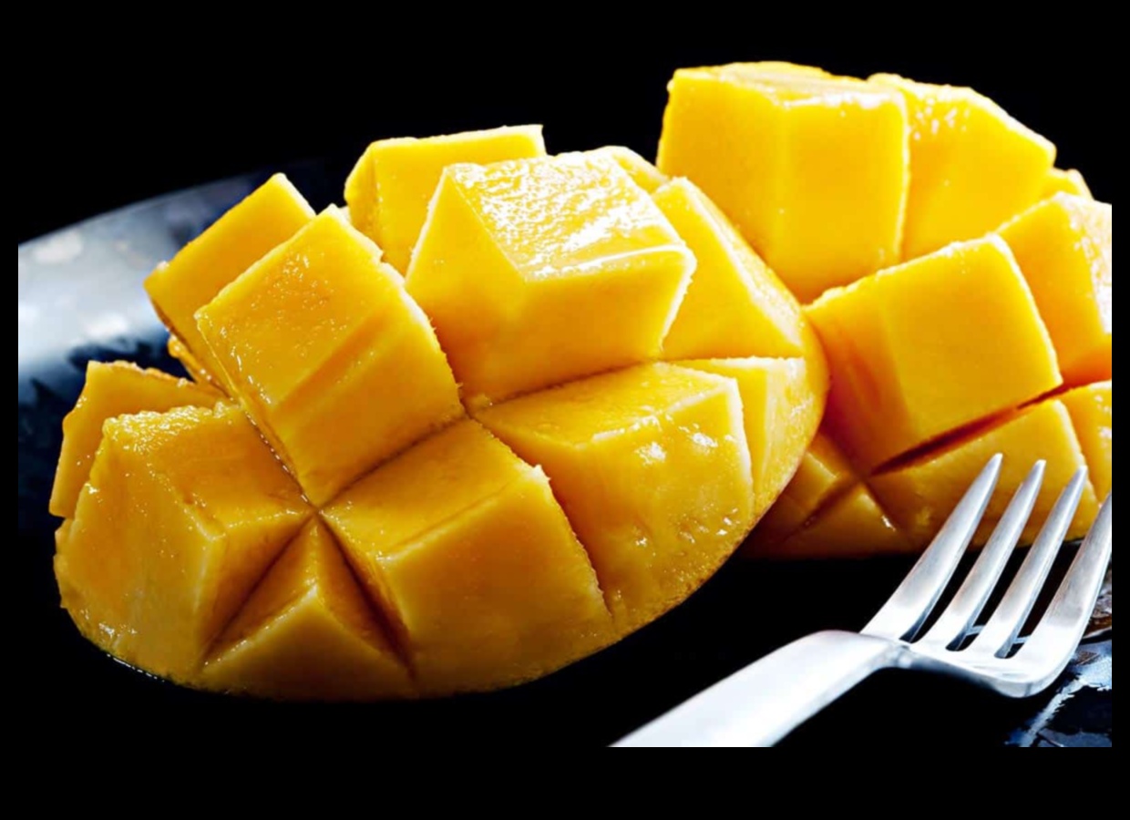 Mango Melodies: Tropical Asian Flavors on a Plate
