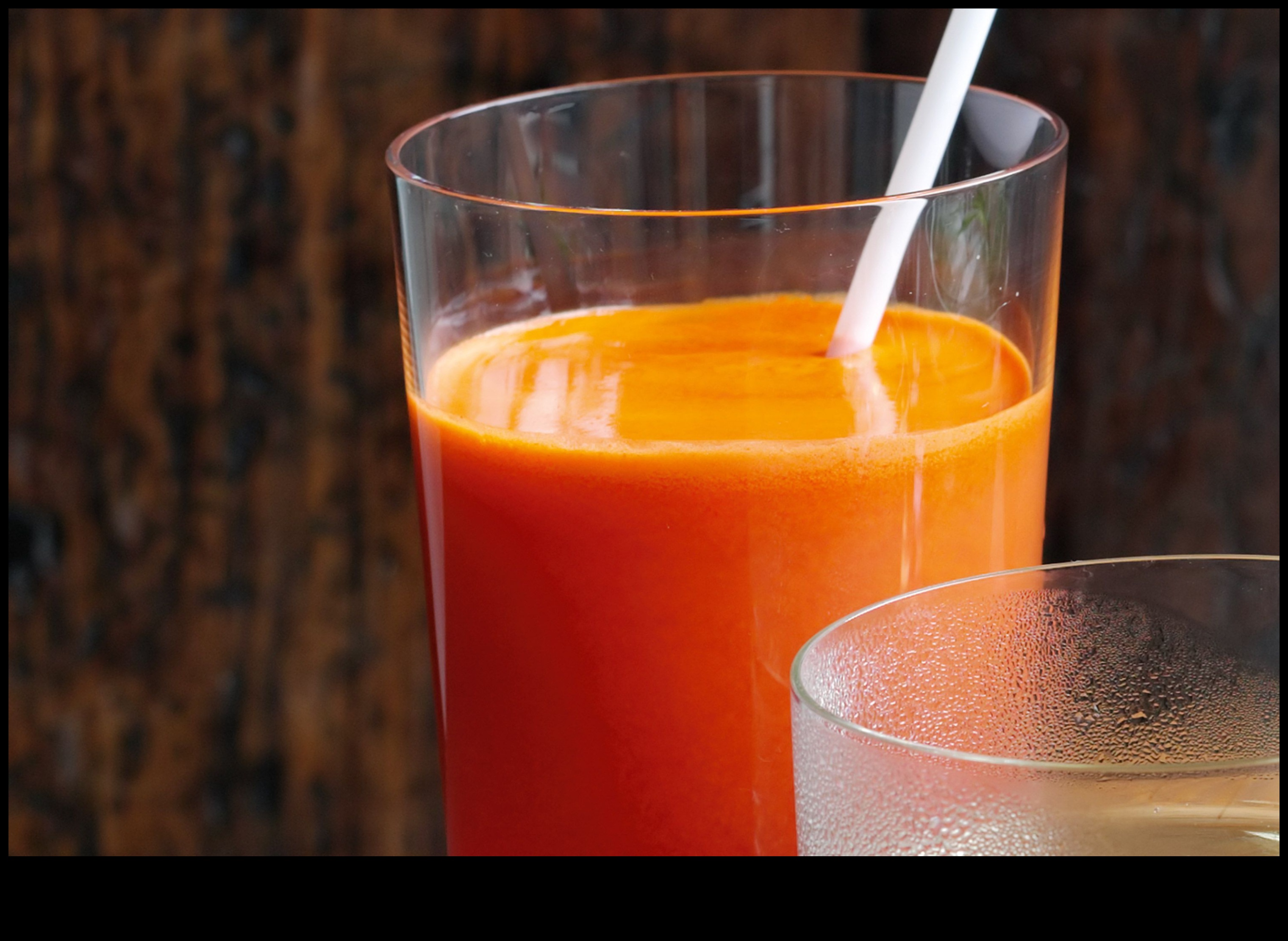 Morning Radiance A Glass of Carrot-Orange Juice for a Boost of Energy 5 Morning Radiance: Sipping on Vibrant and Pure Carrot-Orange Juices