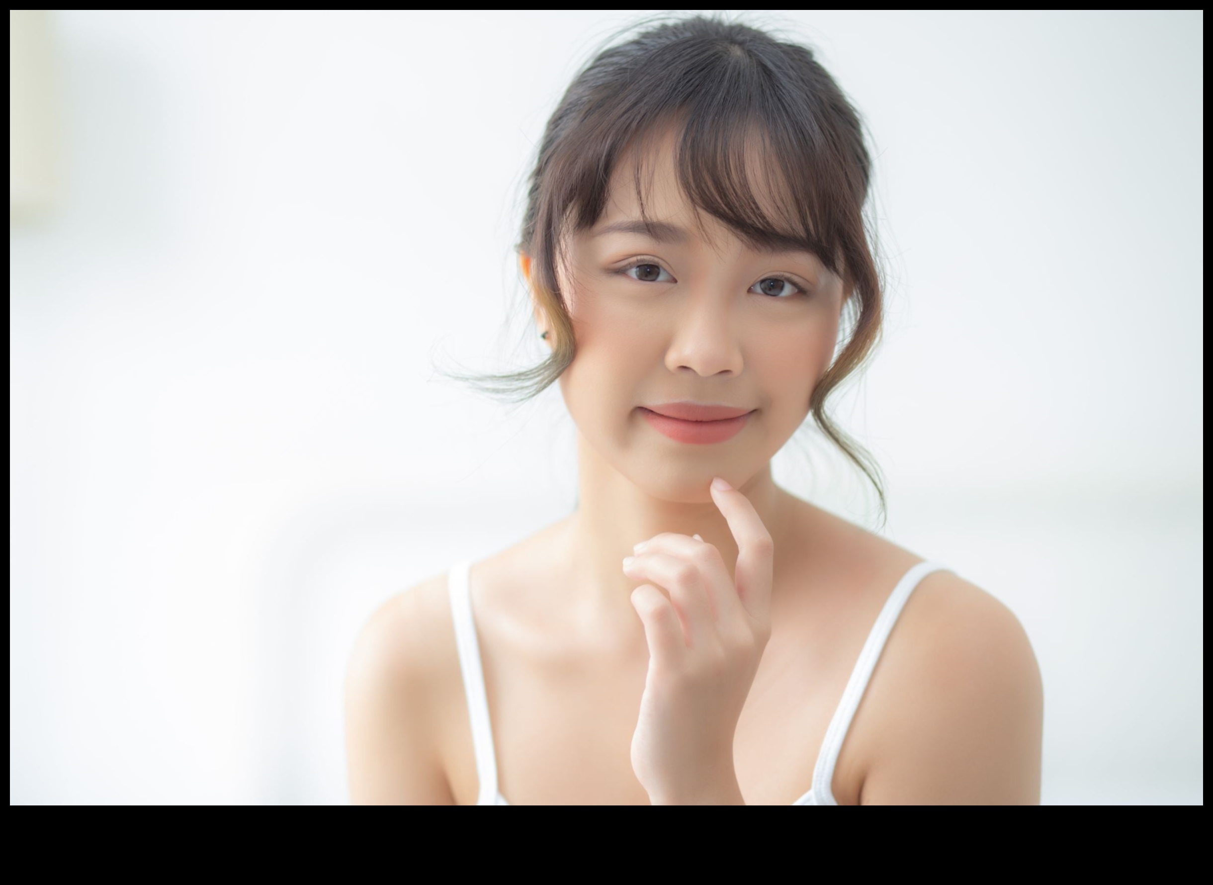 Natural Makeup for the Modern Woman: Celebrating Beauty in its Purest Form