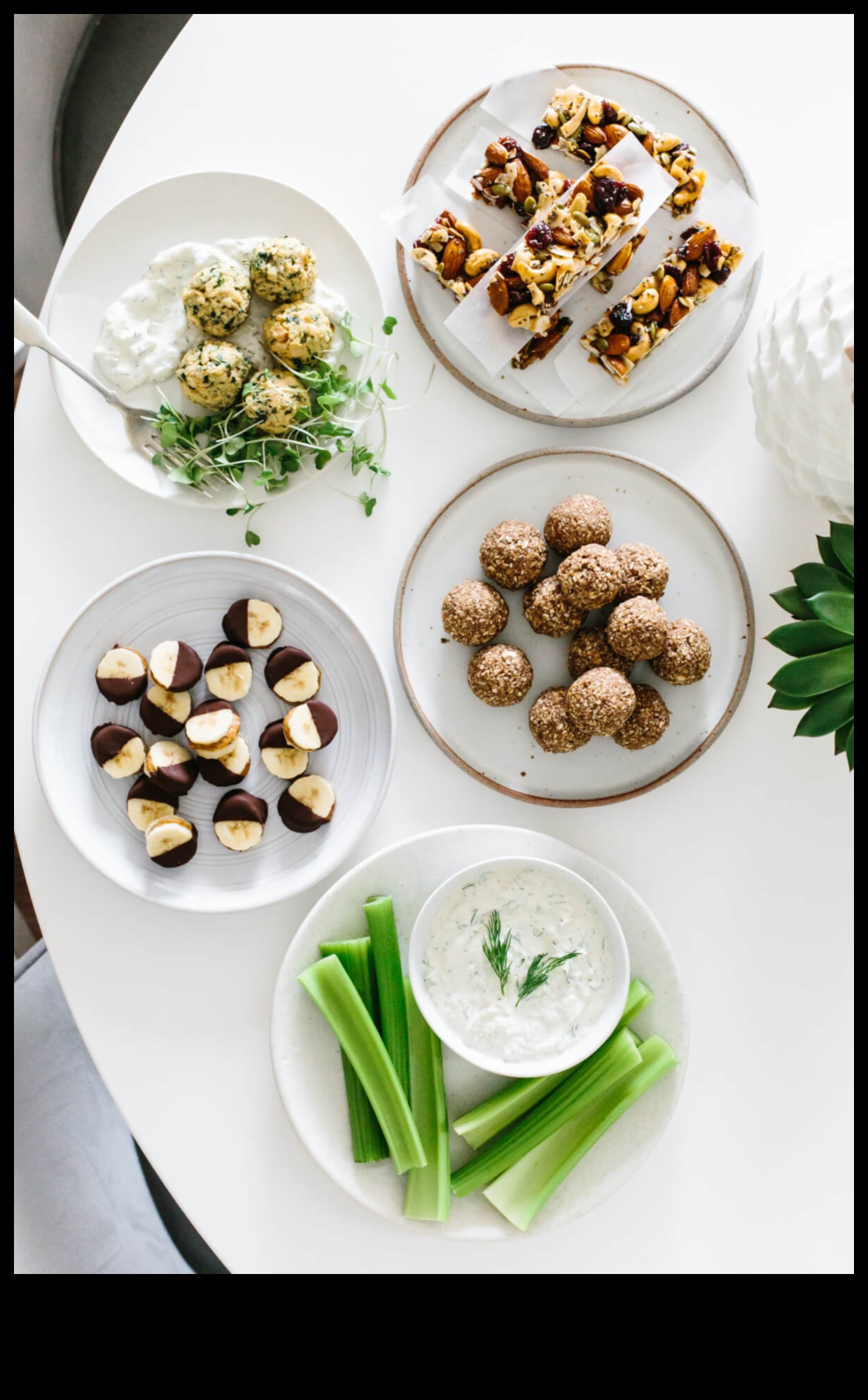 Nosh Now: Irresistible Snack Recipes to Satisfy