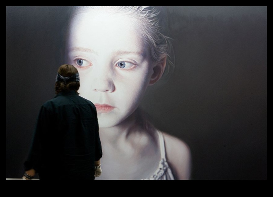 Photorealism Perspectives: Hyperrealistic Paintings in the 20th Century