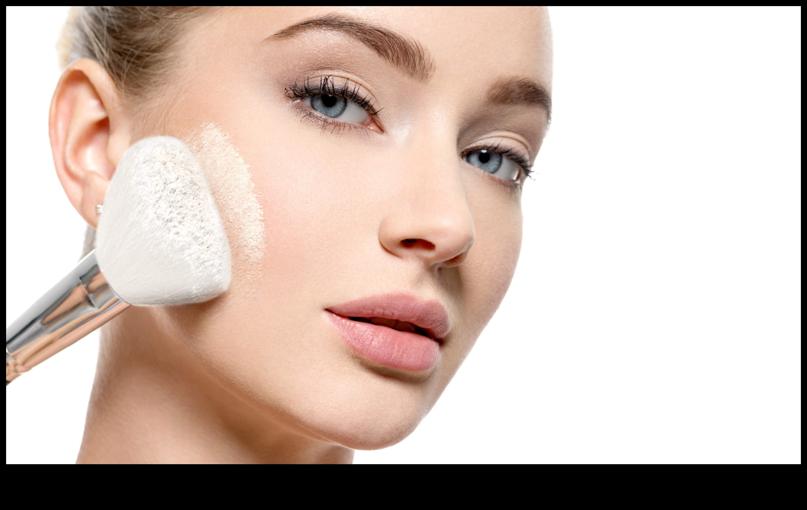 Powder Setting: Tips for a Crease-Free and Long-Lasting Finish