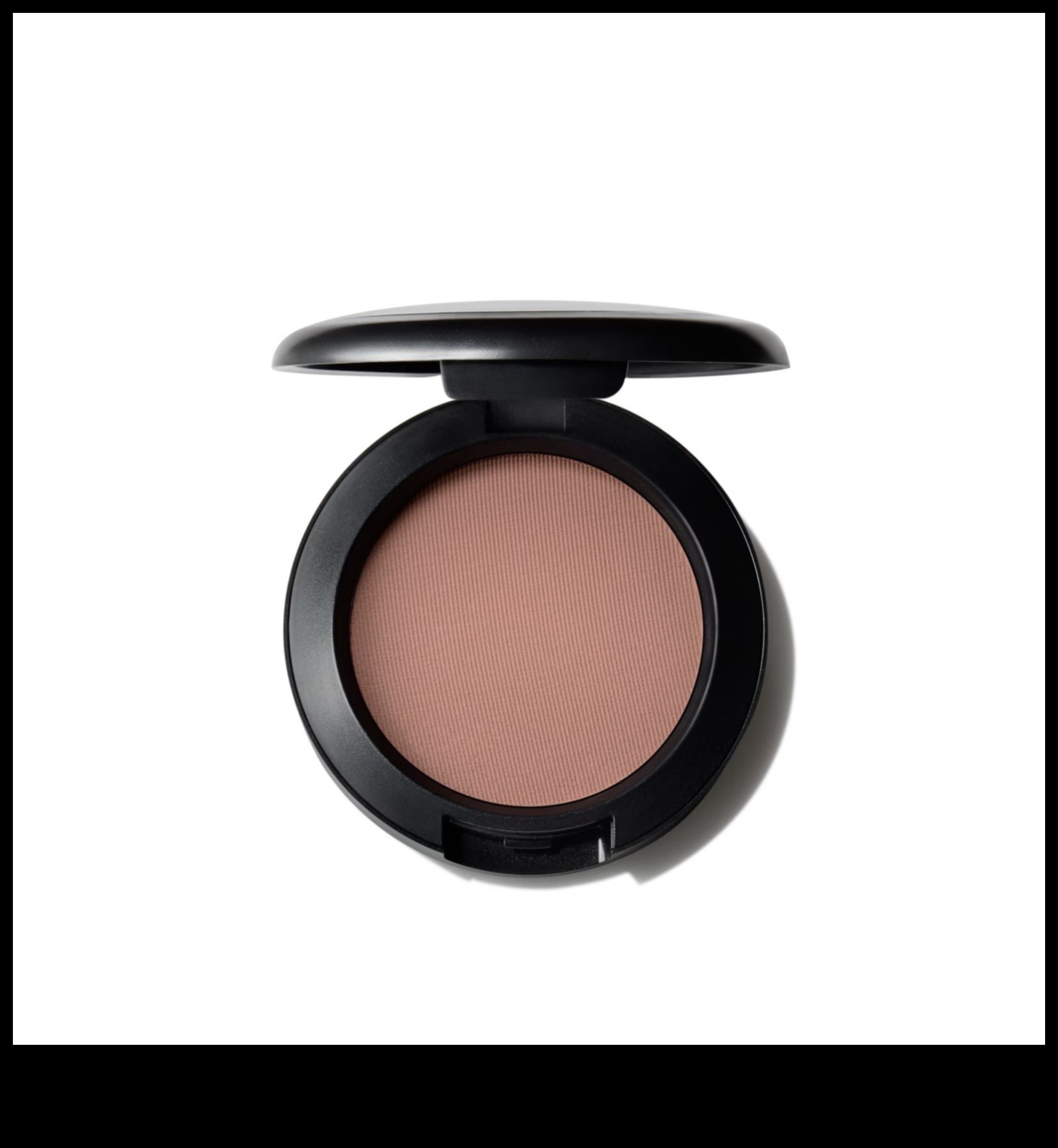 Powder and Blush Harmony: Achieving a Natural and Radiant Flush