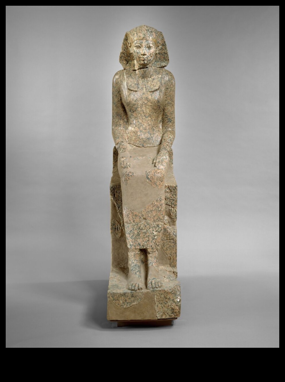 Queen Hatshepsut: Artistic Representations of a Female Pharaoh