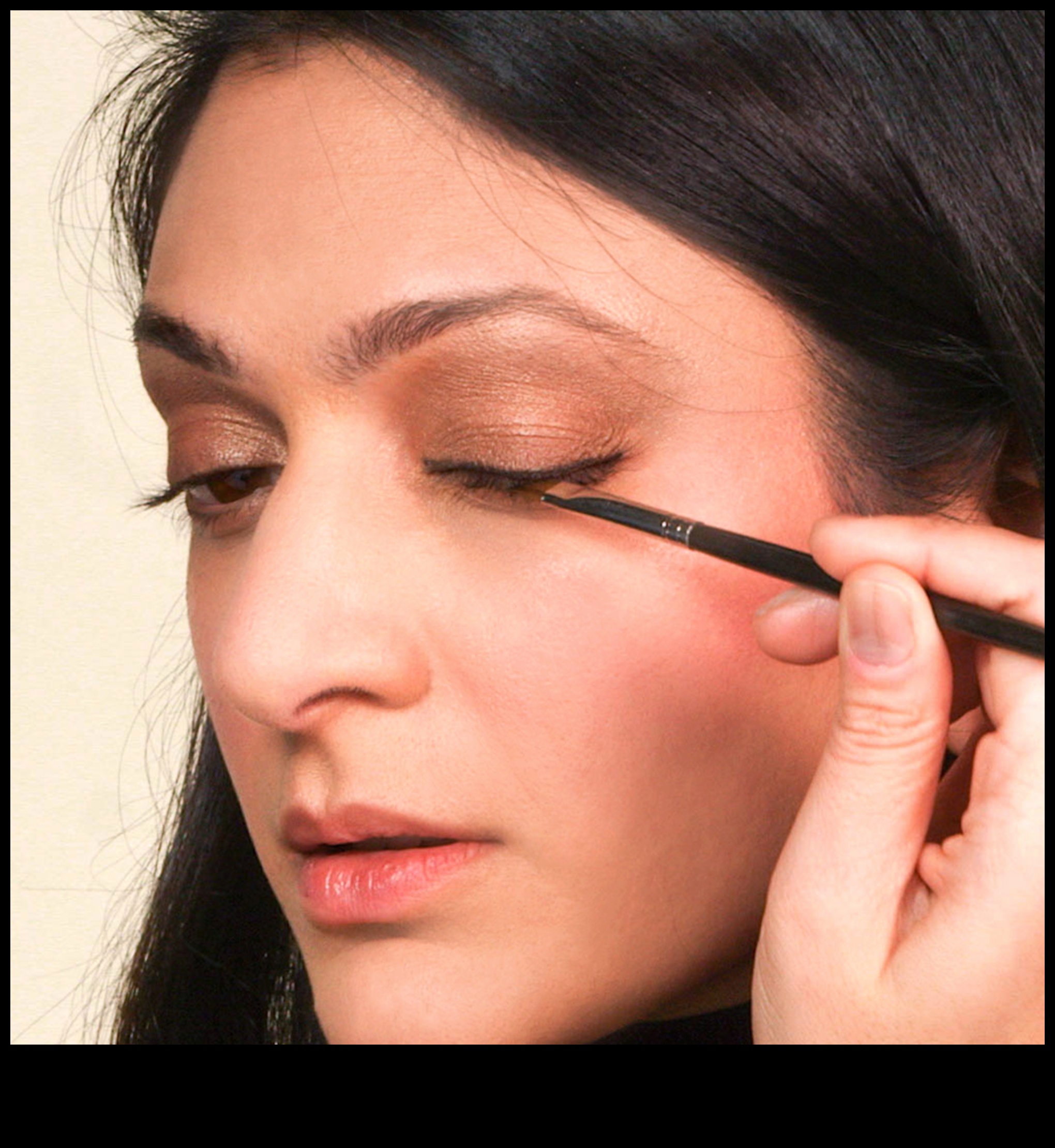 Quick and Chic: Achieving a Polished Look with Everyday Makeup