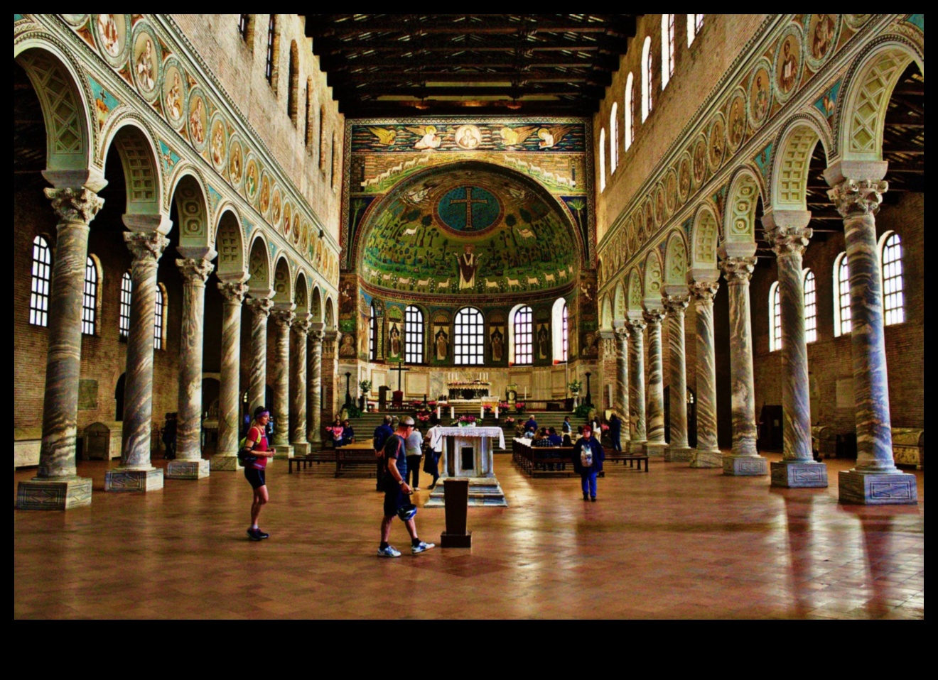 Ravenna Residences: Scenes of Daily Life in Byzantine Homes