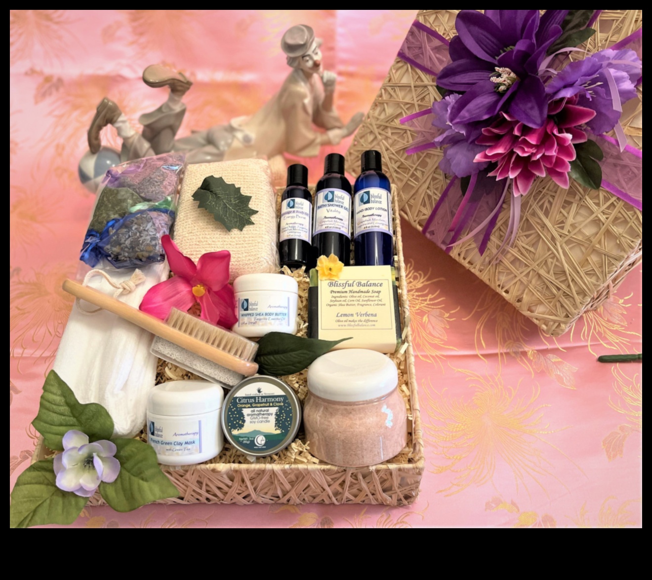 Scented Sanctuary: Aromatherapy Gifts for Her Relaxation